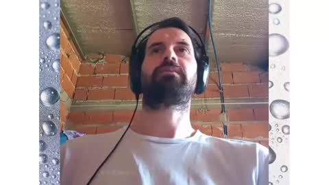 Snapshot of banana_argen_15 chatting on 02-19-25, 04:44 Ezequiel online show from 02-19-25, 04:44