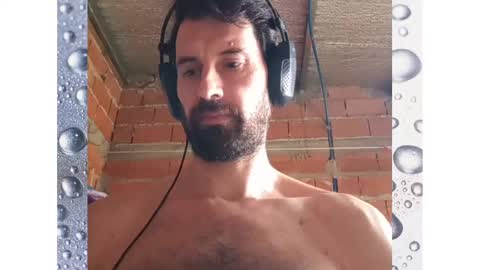 Snapshot of banana_argen_15 chatting on 02-24-25, 04:47 Ezequiel online show from 02-24-25, 04:47