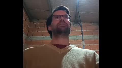 Snapshot of banana_argen_15 chatting on 09-16-25, 01:50 Ezequiel online show from 09-16-25, 01:50