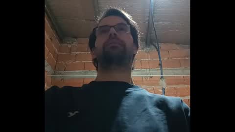 Snapshot of banana_argen_15 chatting on 09-17-25, 01:51 Ezequiel online show from 09-17-25, 01:51