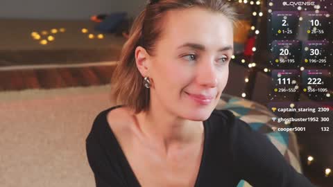 Ellen and  online show from 12-15-24, 08:08