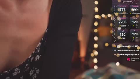 Ellen and  online show from 02-17-25, 05:43