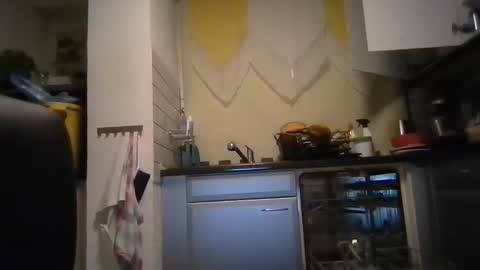 Snapshot of bangben22 chatting on 12-02-25, 10:16 bangben22 online show from 12-02-25, 10:16