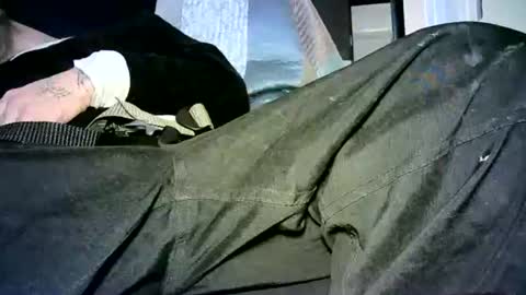 Snapshot of banginondadrumsalldaylong chatting on 10-16-25, 09:32 banginondadrumsalldaylong online show from 10-16-25, 09:32