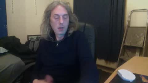 Snapshot of bangintoleather chatting on 10-31-25, 03:07 bangintoleather online show from 10-31-25, 03:07