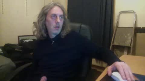 Snapshot of bangintoleather chatting on 11-07-25, 03:06 bangintoleather online show from 11-07-25, 03:06