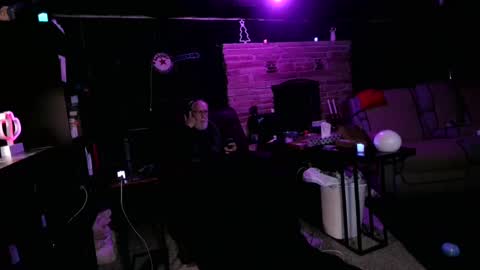 BANJOEY online show from 11-17-25, 05:35