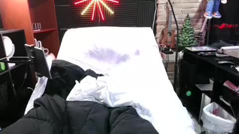 BANJOEY online show from 06-24-26, 03:27