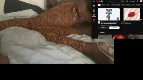 Snapshot of bankofchell chatting on 03-27-26, 07:14 Chelly online show from 03-27-26, 07:14