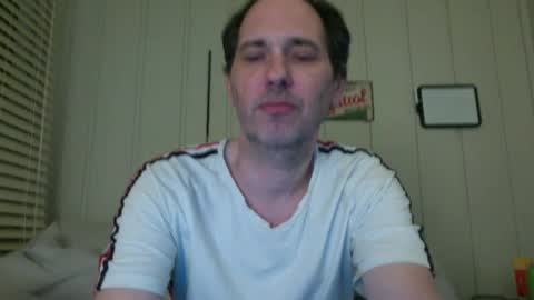 Snapshot of banksysmash chatting on 03-09-25, 02:18 Jay online show from 03-09-25, 02:18