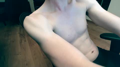 Snapshot of banzal chatting on 12-23-24, 05:32 banzak online show from 12-23-24, 05:32