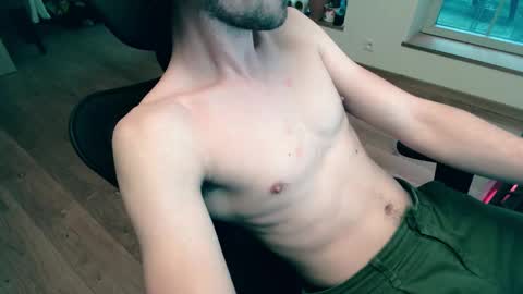 Snapshot of banzal chatting on 11-20-25, 03:34 banzak online show from 11-20-25, 03:34