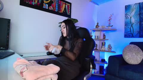 Gabi  online show from 01-07-25, 06:35