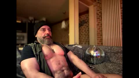 Snapshot of barba71 chatting on 02-08-25, 03:52 Military man 69 online show from 02-08-25, 03:52