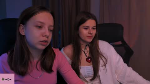 Snapshot of barbara_meow_ chatting on 12-22-24, 10:17 Barbara online show from 12-22-24, 10:17