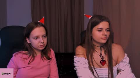 Snapshot of barbara_meow_ chatting on 12-22-24, 04:38 Barbara online show from 12-22-24, 04:38