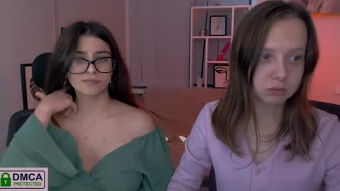 Snapshot of barbara_meow_ chatting on 12-25-24, 08:39 Barbara online show from 12-25-24, 08:39