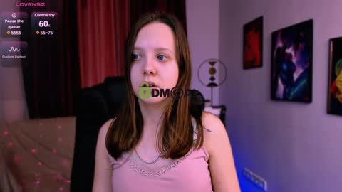 Snapshot of barbara_meow_ chatting on 02-07-25, 01:22 Barbara online show from 02-07-25, 01:22