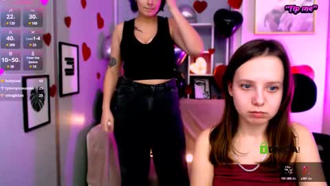 Snapshot of barbara_meow_ chatting on 02-14-25, 04:31 Barbara online show from 02-14-25, 04:31