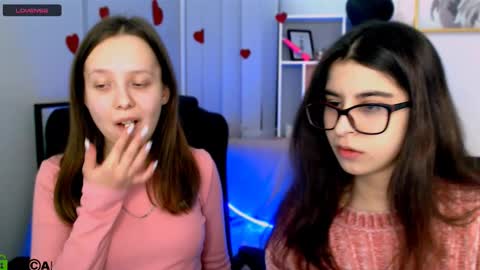 Snapshot of barbara_meow_ chatting on 02-18-25, 08:25 Barbara online show from 02-18-25, 08:25