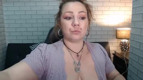 Barbara  online show from 01-07-25, 05:01