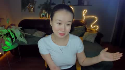 Snapshot of barbaramiles chatting on 12-08-24, 02:09 Barbara online show from 12-08-24, 02:09