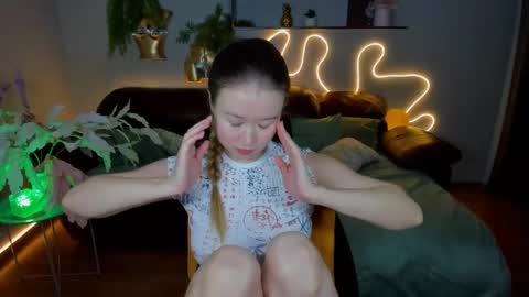 Snapshot of barbaramiles chatting on 12-22-24, 01:55 Barbara online show from 12-22-24, 01:55