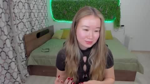 Snapshot of barbaramiles chatting on 02-08-25, 01:54 Barbara online show from 02-08-25, 01:54