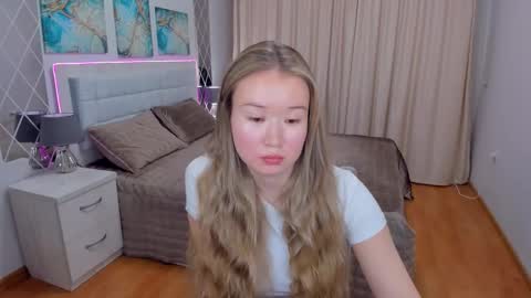 Snapshot of barbaramiles chatting on 02-12-25, 10:35 Barbara online show from 02-12-25, 10:35