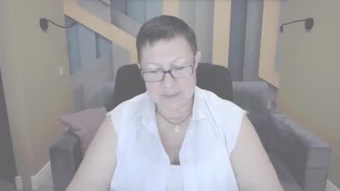 Snapshot of barbaraturners chatting on 12-04-24, 11:57 barbaraturners online show from 12-04-24, 11:57