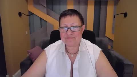 Snapshot of barbaraturners chatting on 12-09-24, 12:56 barbaraturners online show from 12-09-24, 12:56