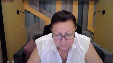 Snapshot of barbaraturners chatting on 12-19-24, 12:34 barbaraturners online show from 12-19-24, 12:34