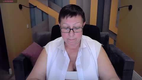 Snapshot of barbaraturners chatting on 12-25-24, 09:43 barbaraturners online show from 12-25-24, 09:43