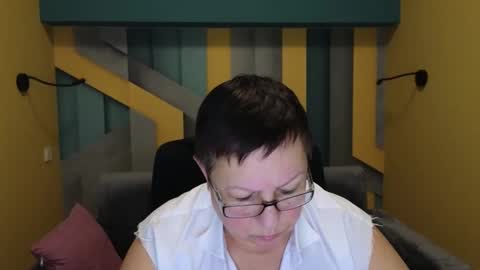 Snapshot of barbaraturners chatting on 01-06-25, 09:43 barbaraturners online show from 01-06-25, 09:43