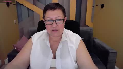 Snapshot of barbaraturners chatting on 01-11-25, 05:10 barbaraturners online show from 01-11-25, 05:10