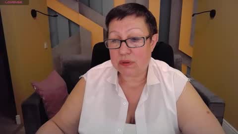 Snapshot of barbaraturners chatting on 01-19-25, 06:32 barbaraturners online show from 01-19-25, 06:32