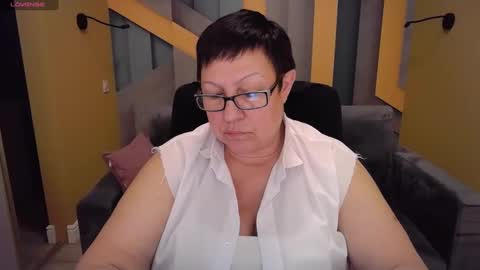 Snapshot of barbaraturners chatting on 01-22-25, 10:26 barbaraturners online show from 01-22-25, 10:26