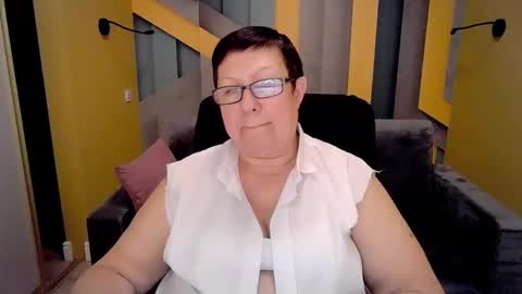 Snapshot of barbaraturners chatting on 02-09-25, 09:28 barbaraturners online show from 02-09-25, 09:28