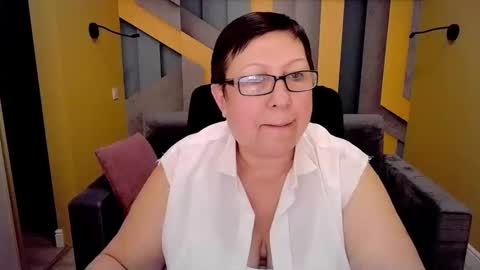 Snapshot of barbaraturners chatting on 02-15-25, 05:30 barbaraturners online show from 02-15-25, 05:30