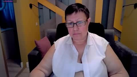 Snapshot of barbaraturners chatting on 03-11-25, 05:16 barbaraturners online show from 03-11-25, 05:16