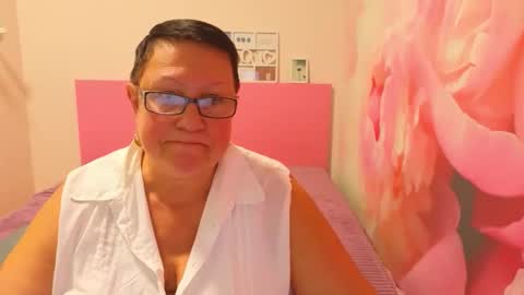 Snapshot of barbaraturners chatting on 10-26-25, 12:33 barbaraturners online show from 10-26-25, 12:33