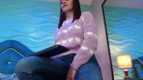 Snapshot of barbaratyleer chatting on 01-09-25, 08:55 BARBARA online show from 01-09-25, 08:55