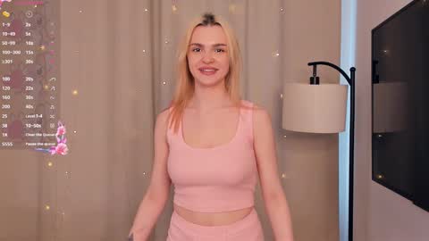 Mikki online show from 02-19-26, 08:43