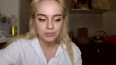 barbie___girl online show from 03-19-26, 06:45