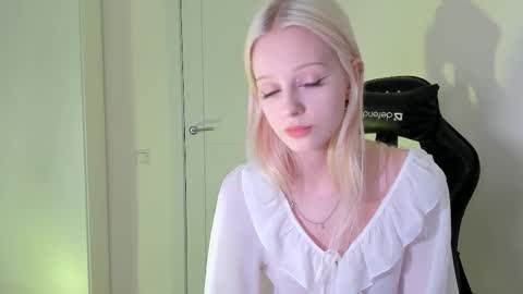 Bella online show from 01-06-26, 07:12