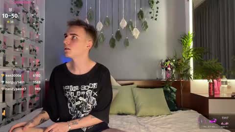 My name is Molly. Please say hello I like talking to you. If you have any wishes or obscene desires please use the tip menu online show from 02-07-25, 01:43