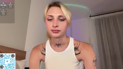 My name is Molly. Please say hello I like talking to you. If you have any wishes or obscene desires please use the tip menu online show from 09-14-25, 07:46