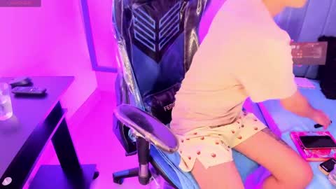 Snapshot of barbie_boy_ chatting on 04-02-26, 07:28 I work from home this is my room 3 online show from 04-02-26, 07:28