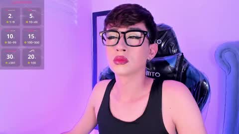 Snapshot of barbie_boy_ chatting on 04-17-26, 03:53 I work from home this is my room 3 online show from 04-17-26, 03:53