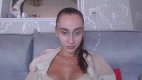 Kate online show from 09-12-25, 09:53
